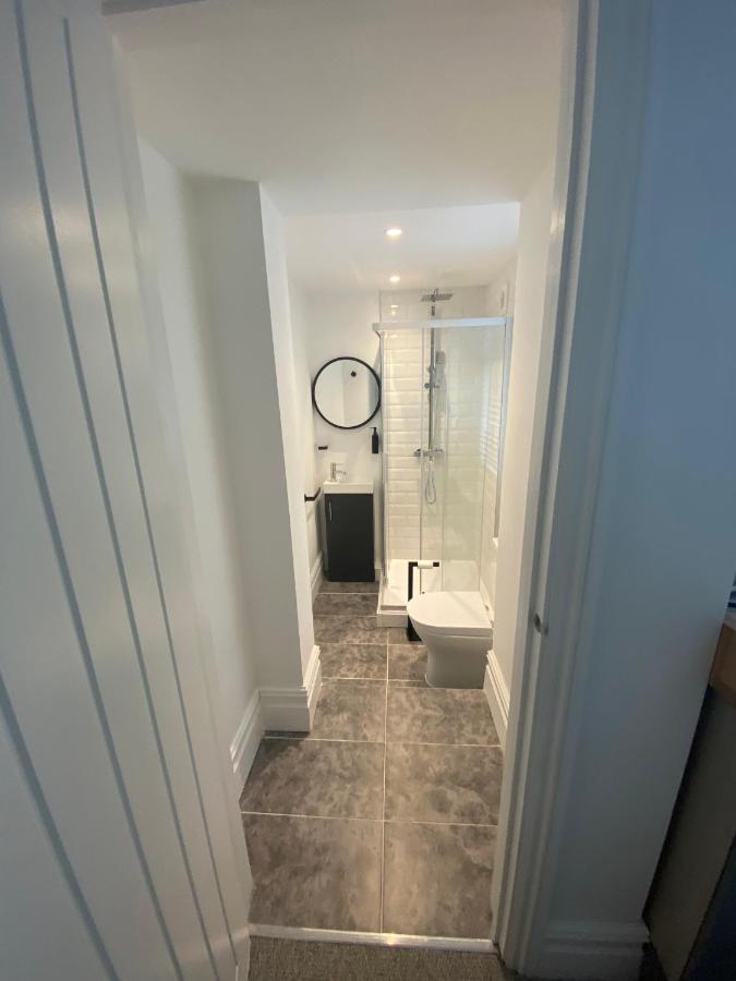 Bay City Studio Apartments By Staying-Away Cardiff Bagian luar foto