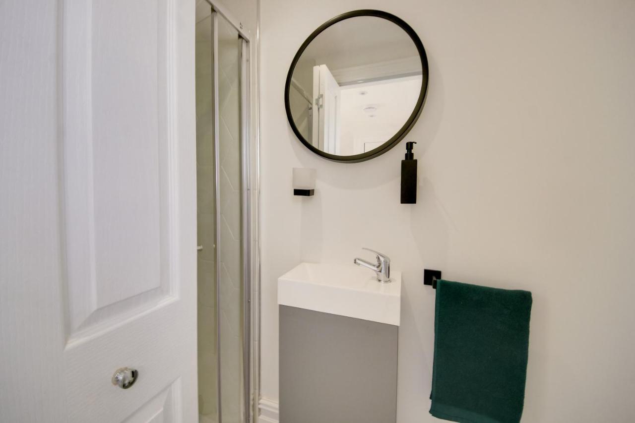 Bay City Studio Apartments By Staying-Away Cardiff Bagian luar foto